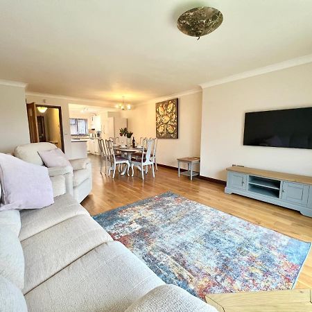 3 Bedroom House - 샌다운 외부 사진