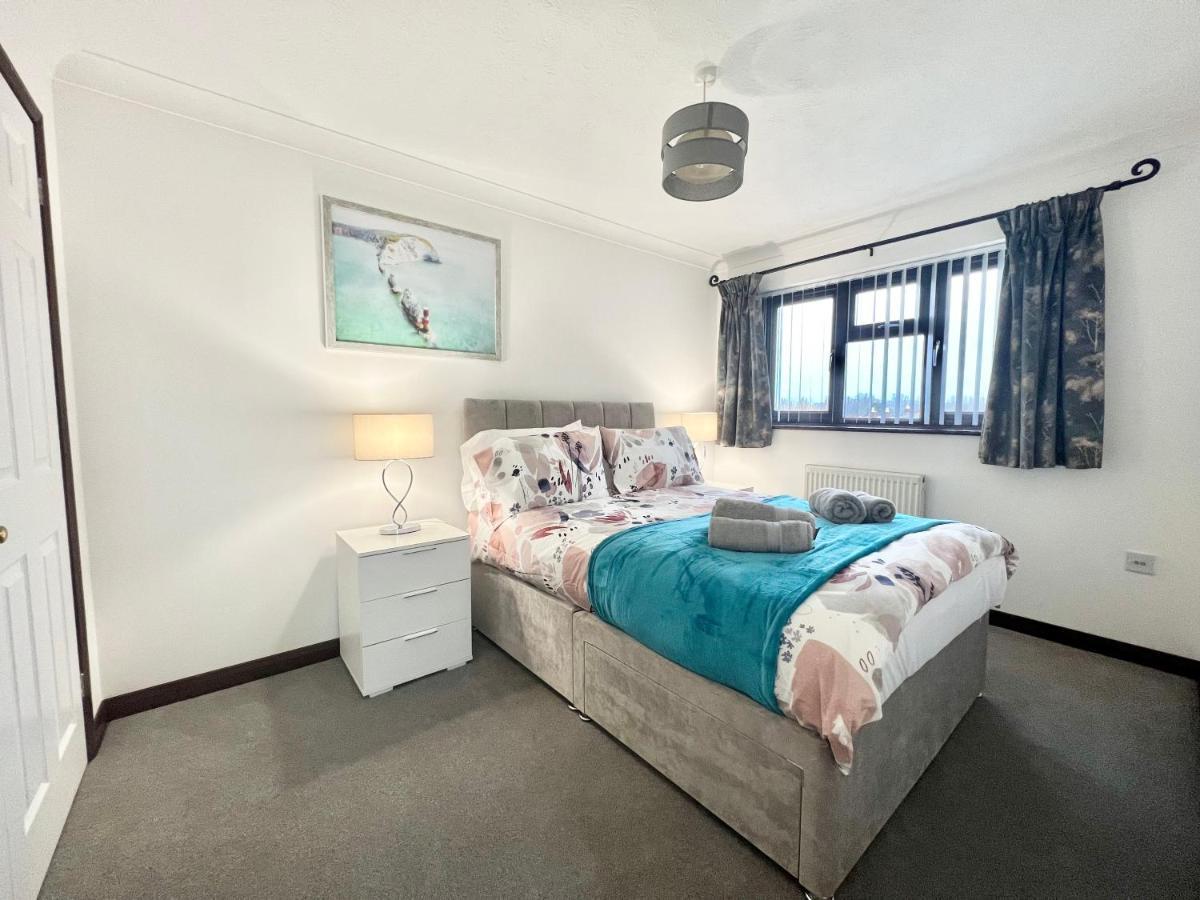 3 Bedroom House - 샌다운 외부 사진